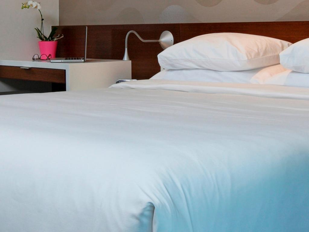 Mere Hotel Виннипег Экстерьер фото